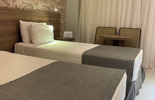 Centro Hotel | Inviting Stay at Promenade Fusion Itaguaí with Pool & Spa
