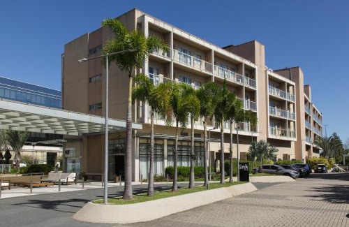 Barra da Tijuca Hotel | Experience Oceanfront Comfort at Promenade Link Stay Barra