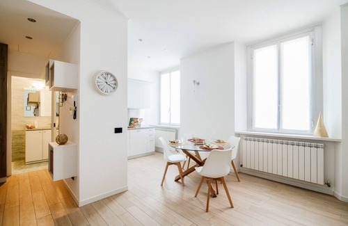 Cernobbio Apartment | Cozy Stay at Promenade - My Home In Como, Pet Friendly