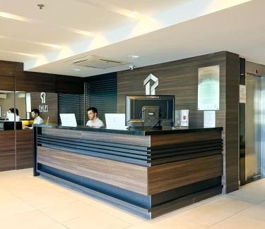 Centro Apartment | Discover Promenade Prime Itaboraí with Oceanfront Relaxation