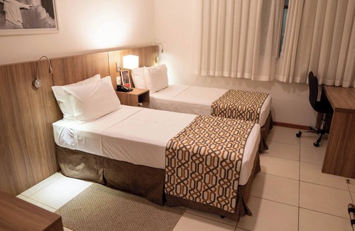 Centro Hotel | Experience Premier Comfort at Promenade Soho Campos dos Goytacazes