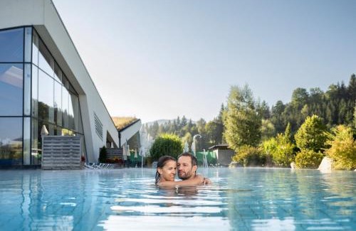 Flachau Ski Chalet | Relax at Promi Alm Flachau - 4-Star Chalets with Spa