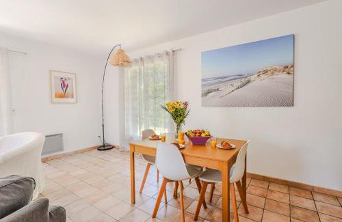 Luglon House | promo 20 pourcent -Proche Lac Arjuzanx - jeux - terrasse - plancha -