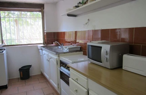 Entrepierres House | tranquil farmhouse retreat near Sisteron with pool & spa