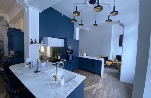 Modane Apartment | Spacious 130 m2 Apartment for Groups with Breakfast