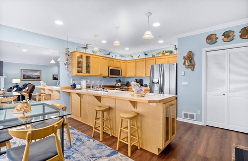 Depoe Bay Condo | Oceanfront Condo with Indoor Pool & Hot Tub - Rated 9.8