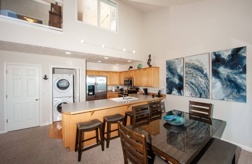 Depoe Bay Condo | Oceanfront Condo with Indoor Pool, Spa and Ocean View