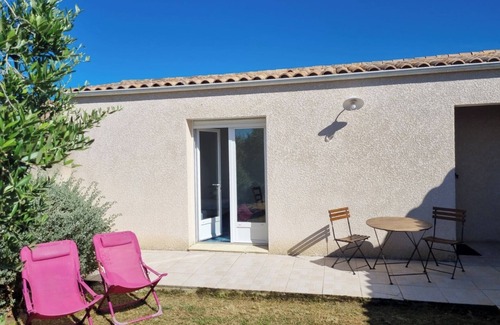 Dolus-d'Oleron House | Beautiful Oleron Island Studio with Ocean View & Private Garden