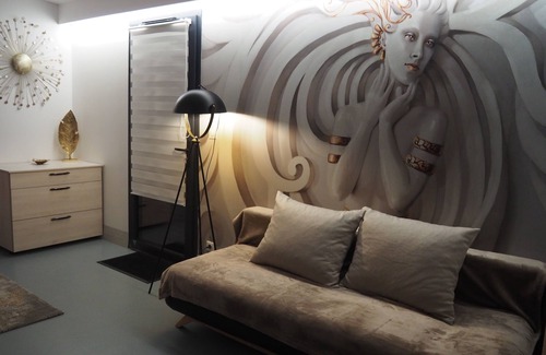 La Clisse Cottage | Exclusive July Promo at Domaine de l'Arc en Ciel Retreat