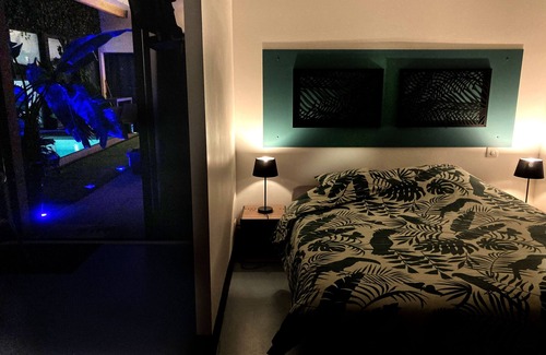 La Clisse Cottage | Exclusive July Promo at Domaine de l'Arc en Ciel Retreat