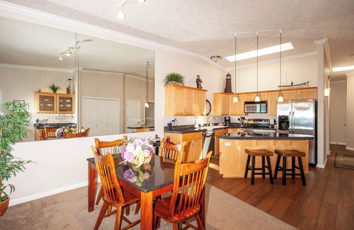 Depoe Bay Condo | Exceptional Oceanfront Condo with Indoor Pool and Spa Access