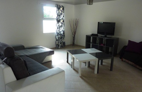 Bellegarde House | Exclusive Deal: 10% Off July & August Reservations