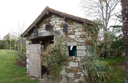 Fontenay-le-Comte Cottage | Unique Stone Cottage with Pool and Expansive Garden