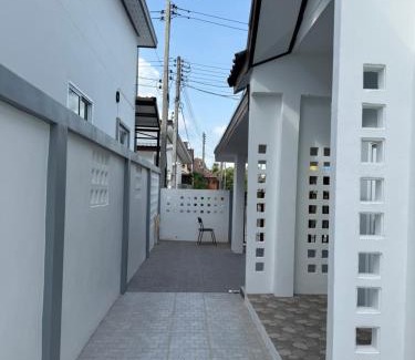 Pattani House | Prompt