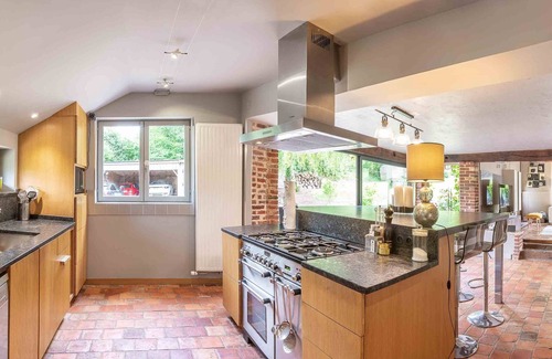 La Riviere-Saint-Sauveur House | Relaxing Getaway near Honfleur with Pool and Jacuzzi