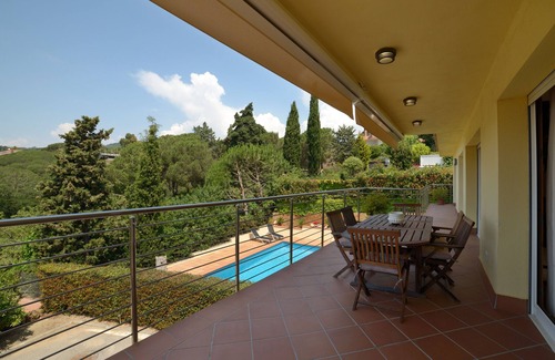 Sant Vicenc de Montalt Villa | Scenic Barcelona Retreat with Pool, Garden & Free WiFi
