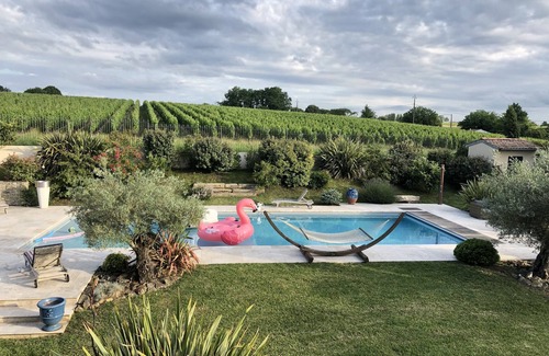 Saint-Pierre-de-Mons House | Prime Retreat in the Heart of Vines - Rated 9.6/10