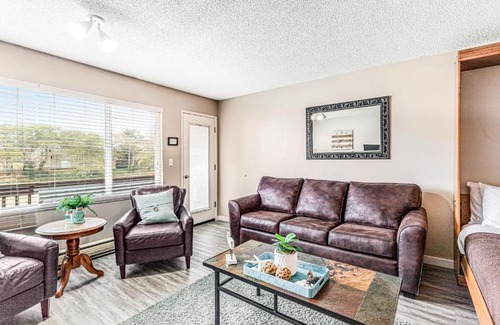 Neskowin Apartment | Oceanfront Bliss at Proposal Rock View - Rated 8.9/10