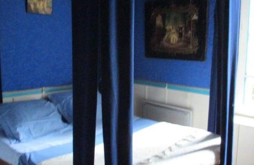 La Pradelle Bed & Breakfast | Propriété Charbaymond: Oceanfront Stay with High Ratings