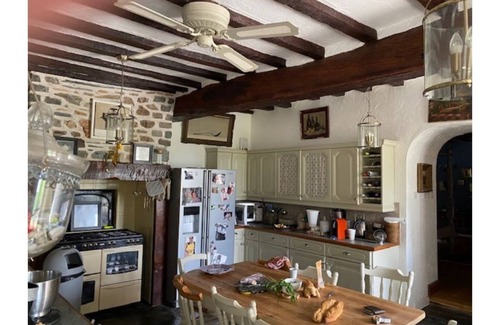 Ombree d'Anjo House | Idyllic Lakefront Retreat with Spa and Natural Beauty