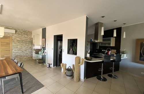 Serviers-et-Labaume House | Scenic Retreat Near Uzès with Pool and Relaxing Spa