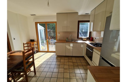 Concarneau House | Tranquil Retreat by Ocean, Forest & Historic City Close