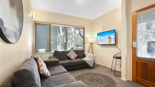 Dinner Plain House | Elegant Prosecco: 4-Star Hotel with Family and Pet Amenities