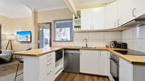 Dinner Plain House | Elegant Prosecco: 4-Star Hotel with Family and Pet Amenities