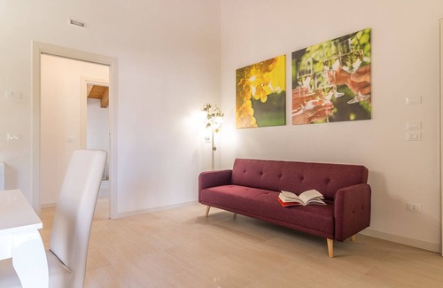 Cimadolmo Apartment | Bright Prosecco Apartment with Pool and Breakfast Included