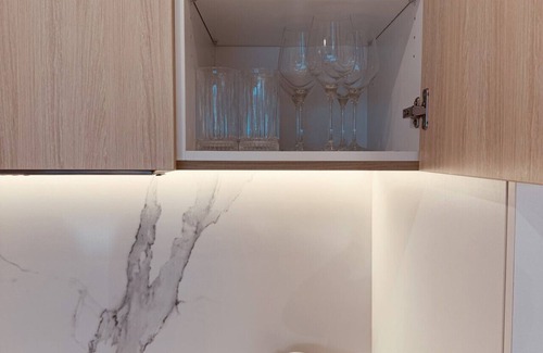 Box Hill Apartment | Prospect Cozy 2BR in Box Hill Centre