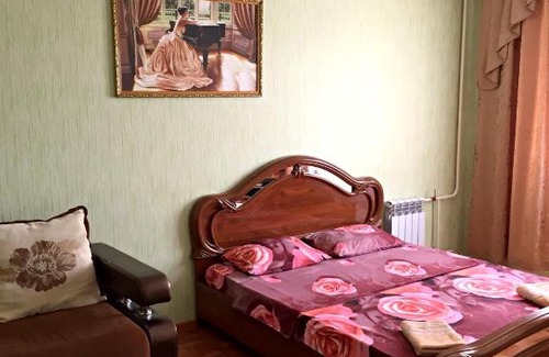 Kursk Apartment | Budget-Friendly Stay at Prospekt Vyacheslava Klykova 15
