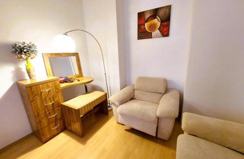 Hradec Kralove Apartment | Central 3 KK Apartment with Dining & Family-Friendly Amenities
