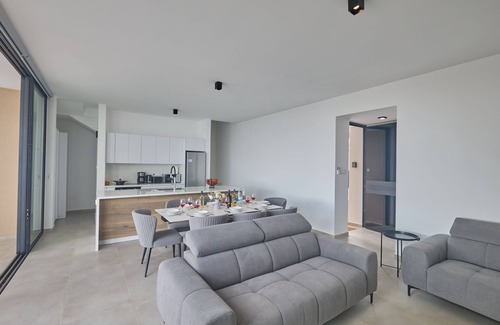 Pernera Cottage | Protaras Aqua Pearl Villa AQ11 - a villa that sleeps 11 guests in 5 bedrooms