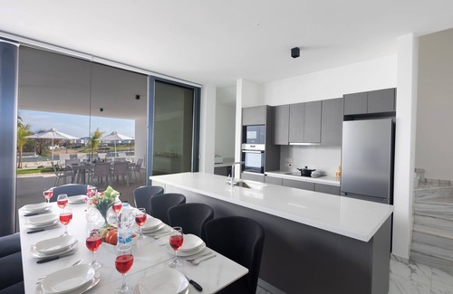 Pernera Cottage | Protaras Aqua Pearl Villa AQ10 - a villa that sleeps 11 guests in 5 bedrooms