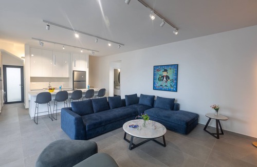 Pernera Cottage | Protaras Aqua Pearl Villa AQ18 - a villa that sleeps 9 guests in 4 bedrooms