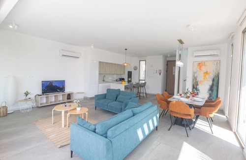 Kapparis Cottage | Protaras Azure Villa AZV16 - sleeps 7 guests in 3 bedrooms
