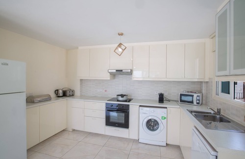 Protaras Cottage | Protaras Mesogeios Villa ME16: Ideal for Family Retreats
