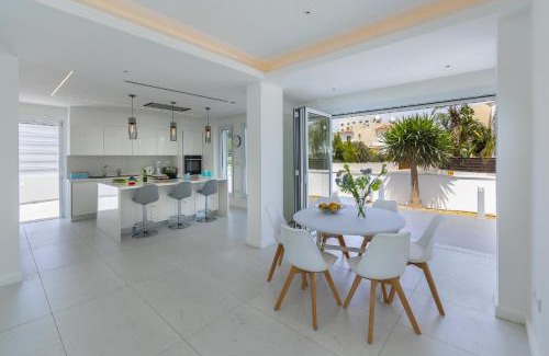 Protaras Villa | Beautiful Protaras Villa Piera with Oceanfront Pool Access