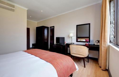 Chipata Hotel | Discover Protea Hotel by Marriott Chipata: Family-Friendly Oasis