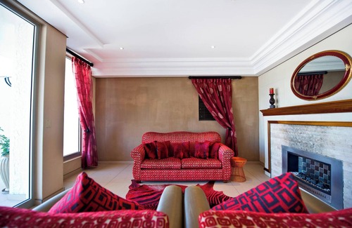 Windhoek Central Hotel | Relax at Protea Hotel by Marriott Windhoek Furstenhof