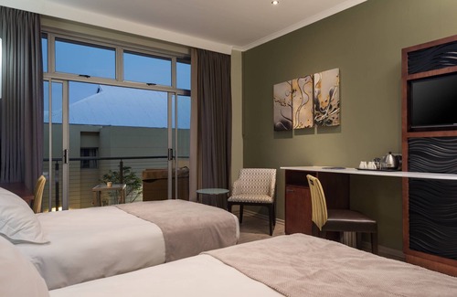 Upington Hotel | Discover Protea Hotel by Marriott Upington for Family Fun