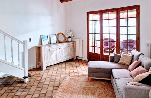 Saint-Mathieu-de-Treviers Other | Provençal Farmhouse with Swimming Pool and Its 1-Hectare Plot of Land