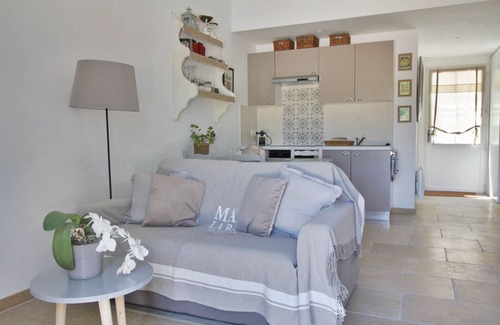 Aix-en-Provence House | Charming Provençal Cottage Cézanne with Pool in Downtown AIX