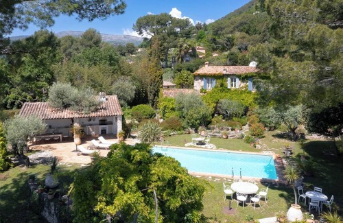 Tourrettes-sur-Loup Villa | Beautiful Provencal House with Private Pool & Ocean Views