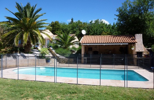 La Roquebrussanne House | Inviting Provencal House with Ocean Views & Private Pool