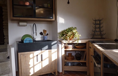Le Beaucet Cottage | Charming Provencal Stone Cottage with Pool & Pet Friendly