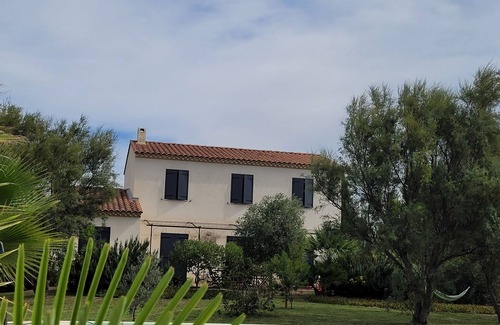 Albaron Villa | Idyllic Provencal Villa with Pool near Arles & Saintes-Maries