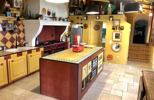 Oppede House | Experience Provence: Original House for 16 with Ocean View