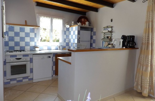 Grillon Villa | Relax at La Pitcholine: Pool & Garden Oasis in Provence