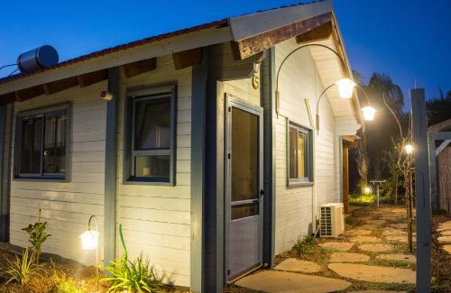 Kfar Baruch Cabin | Experience Provence in the Valley with Ocean View & Spa